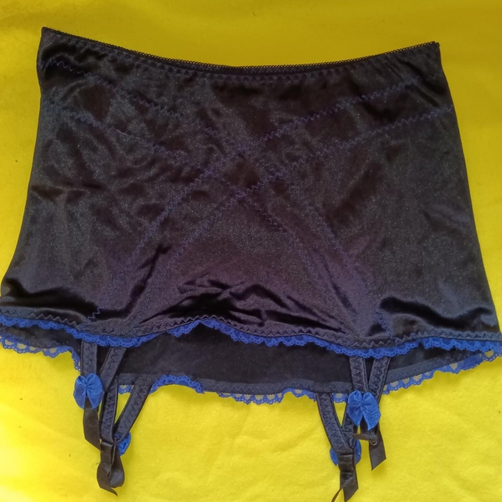 Gardner skirt